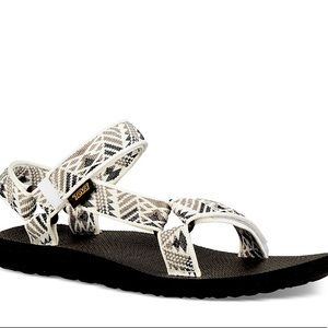 Teva original universal sandal in black and white